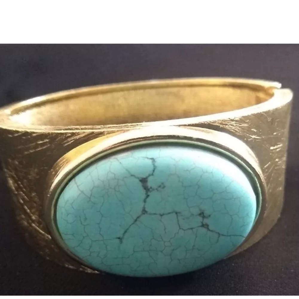 GOLD TONED METAL & FAUX TURQUOISE STONE CLAMPER STATEMENT CUFF BRACELET